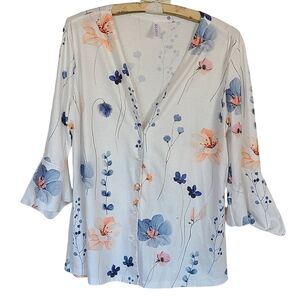 Zolucky floral top flutter sleeve button front